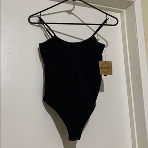 SEAMLESS BLACK BODYSUIT - S/M